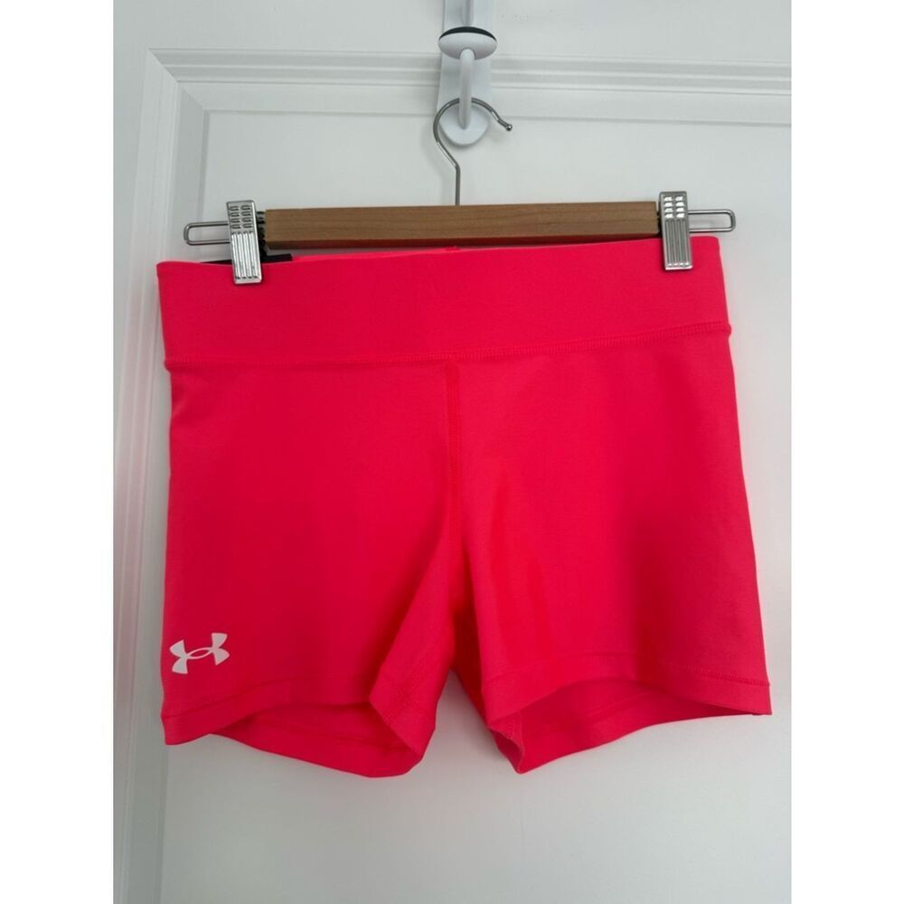 UNDER ARMOUR | Compression Mid Rise Shorty - Size Medium